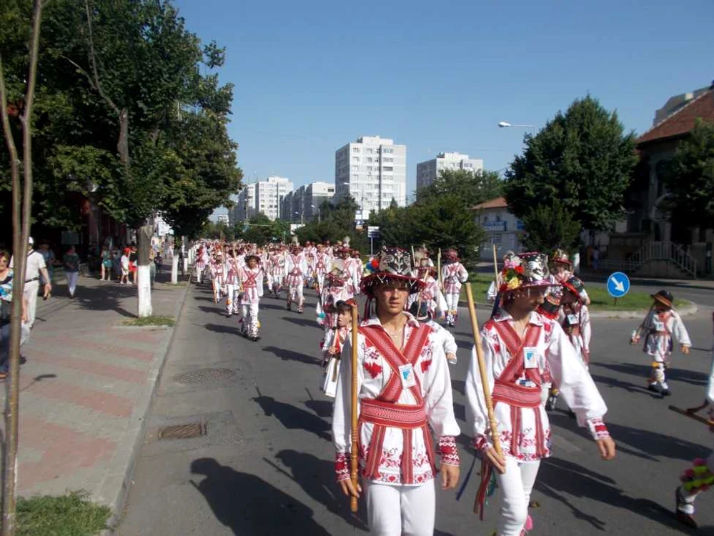 calusul copiilor 2016