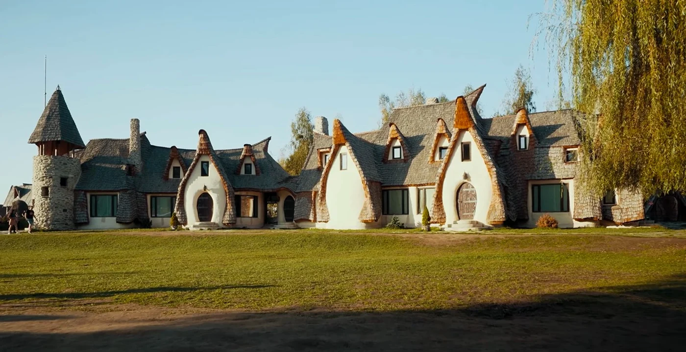 Castelul de Lut Valea Zânelor, un loc de poveste și plin de magie / foto: Captură video