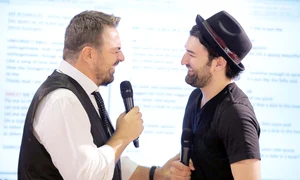 12 13 vedete brenciu si smiley poza mare jpeg