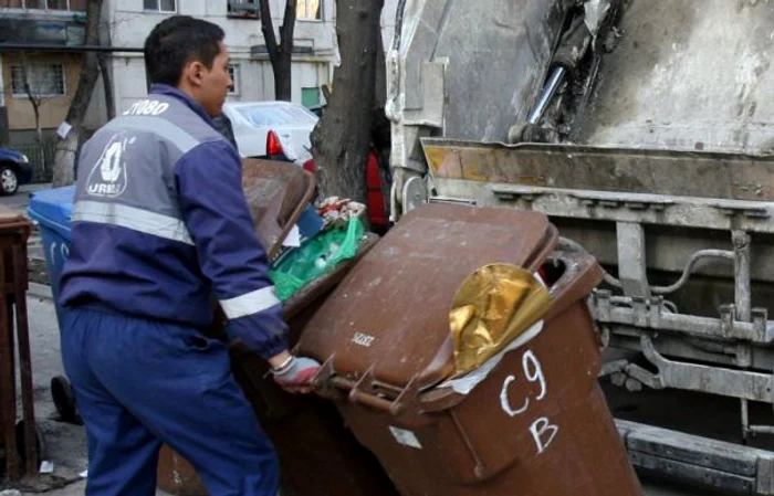 
    Taxa pentru gunoi se va plăti de locuitorii sectorului 2 al Capitalei, de la 1 ianuarie 2020   