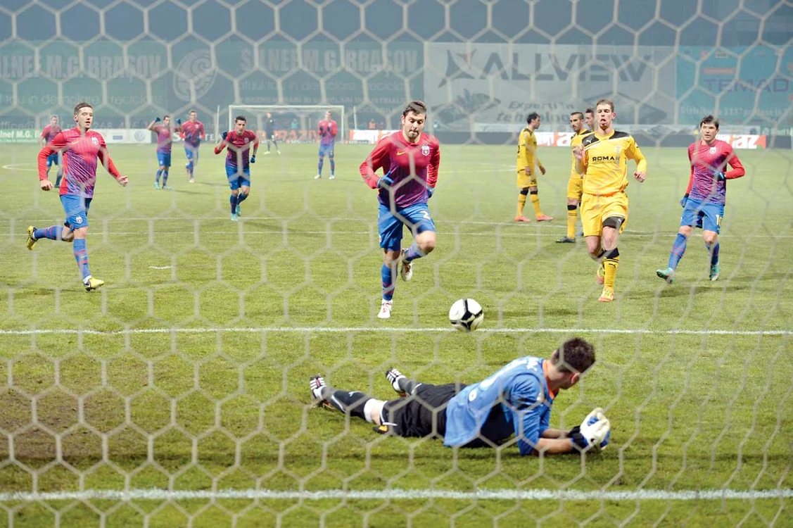 
    Rusescu a ratat o  lovitură de la 11 m  la scorul de 2-1  