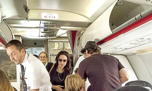 15 vedext 3 angelina si brad jpeg