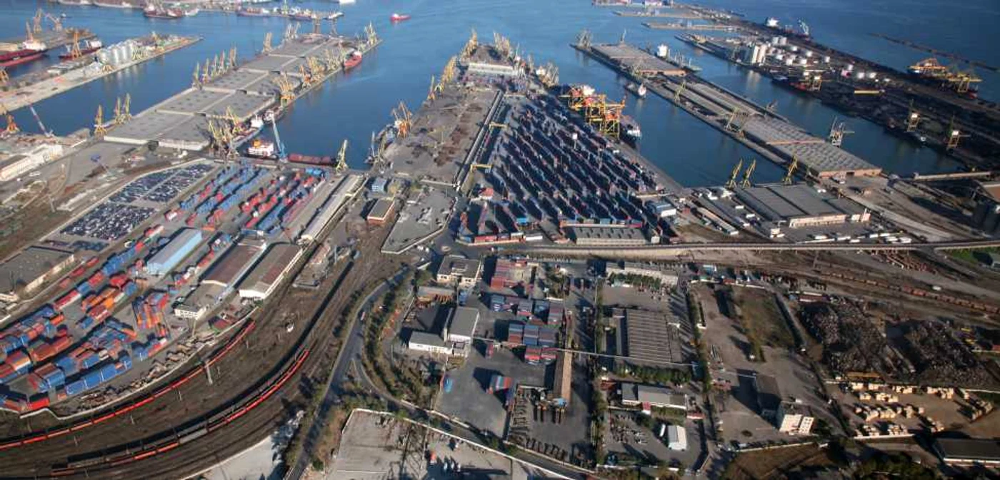 Portul Constanţa, controlat pentru găsirea marinarului dispărut FOTO Administraţia Portuară