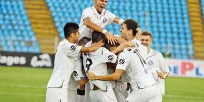 Juniorii de la „Academia Hagi“ domină competiţiile interne din România