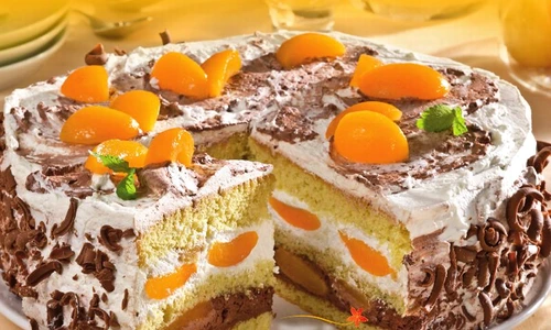 1366897743 2999tort 20cu 20piersici jpeg