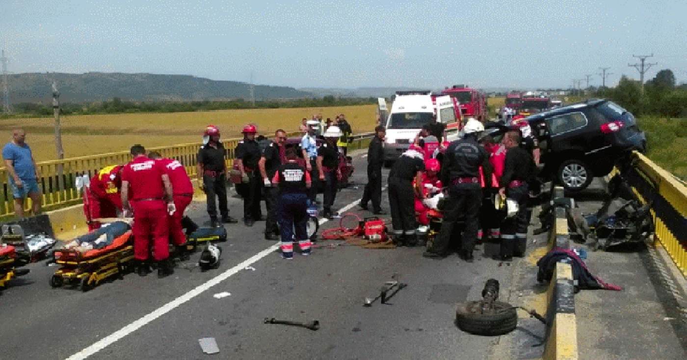 Trei femei şi-au pierdut viaţa în accident FOTO ISU Brasov
