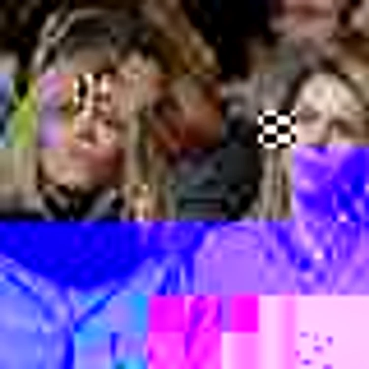 Tiphaine Auziere alaturi de mama sa Brigitte Macron  FOTO voici.fr