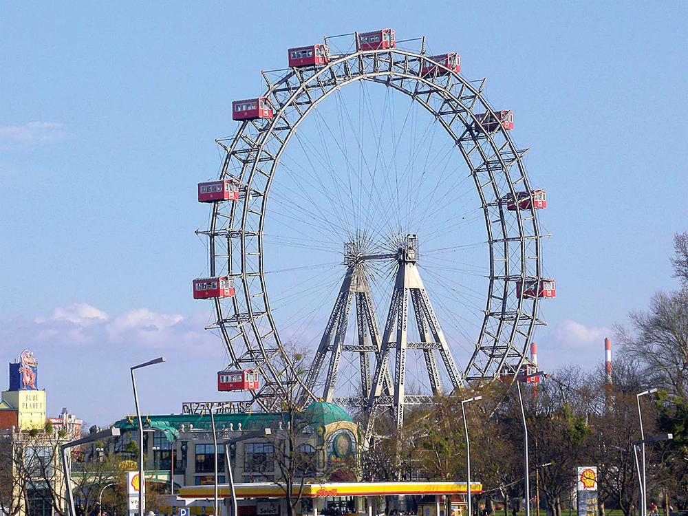 Aceasta este ”Roata” din Viena, sora celei din Parcul Tei