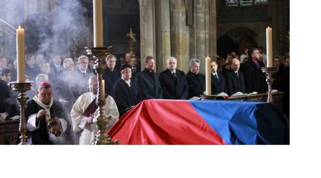 Preşedintele Băsescu, la funeraliile de la Praga