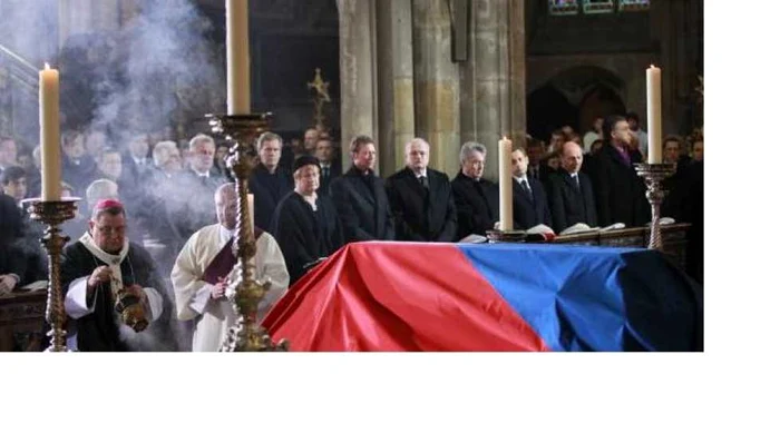 Preşedintele Băsescu, la funeraliile de la Praga