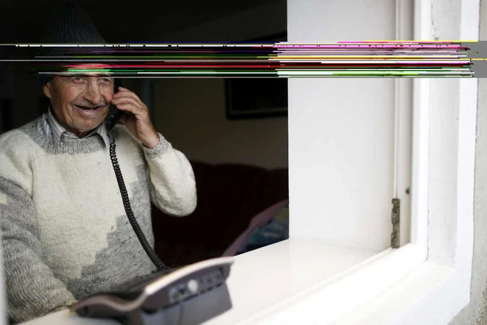 Moş Nicolae este aslatat de telefoane