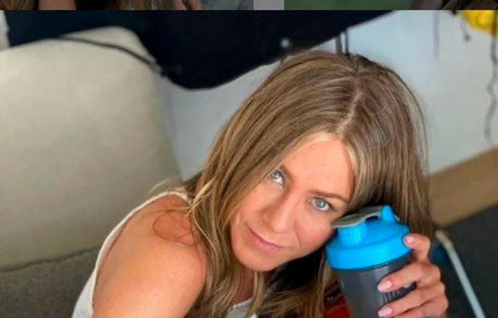 Bea 1,95 l de apă zilnicFoto: Instagram