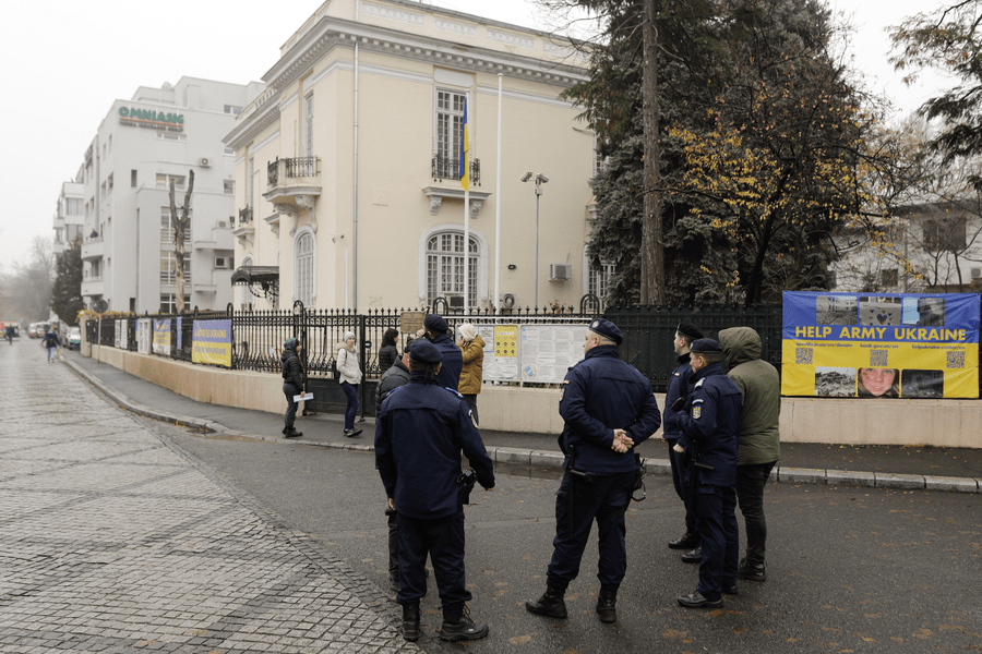 De unde au fost trimise pachetele suspecte primite de ambasadele Ucrainei 