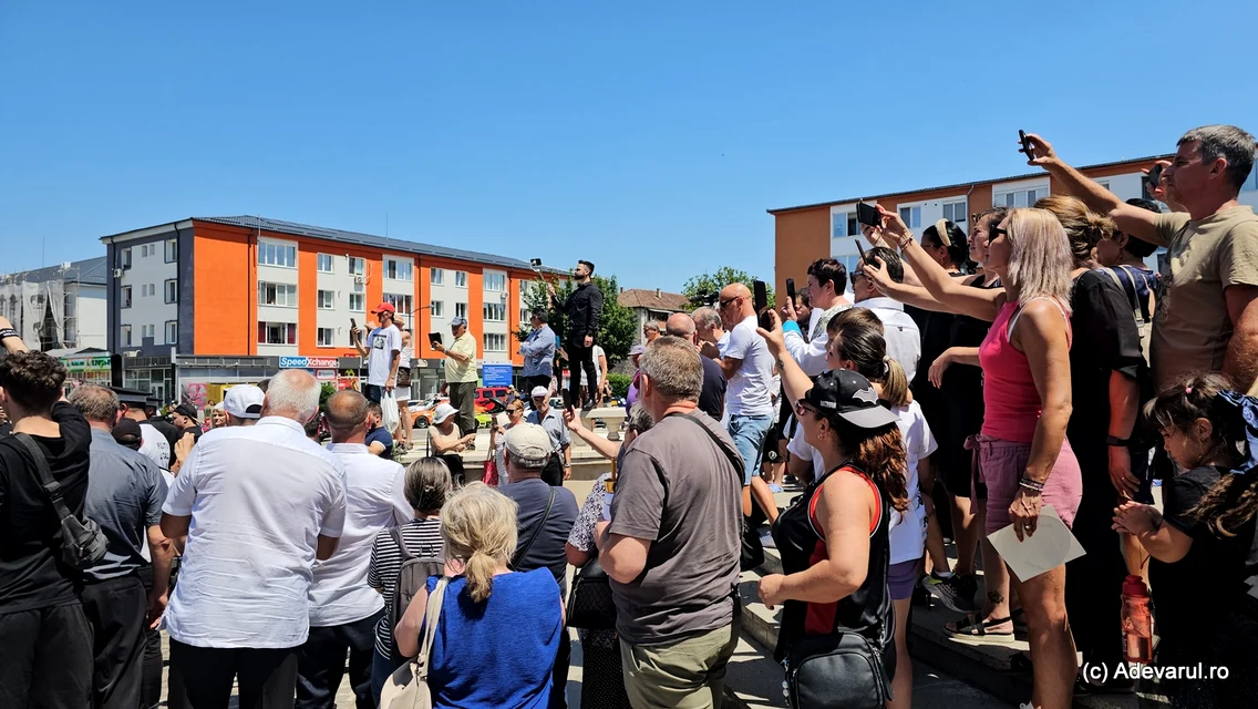 Mihai Leu a fost inmormantat vineri, la Hunedoara  Foto Daniel Guță ADEVĂRUL (58) jpg