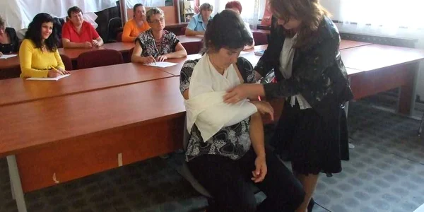 Satu Mare: Au lăsat sapa pentru a îngriji bolnavi în UE