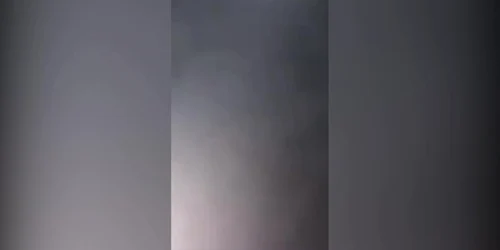 Dialog halucinant între un poliţist din Argeş şi un şofer. "Nu văd prin geam. Dă actele, că dau cu spray şi ieşi singur"