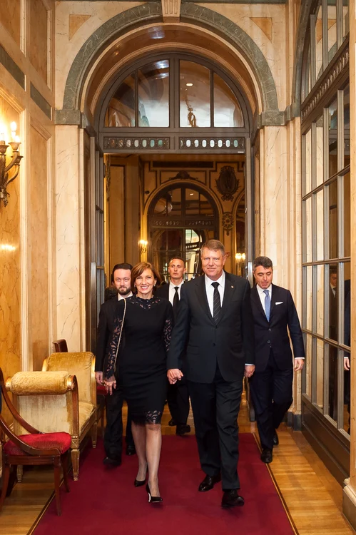Vestimentaţia Primei Doamne a fost creată conform protocolului cerutFoto: Dragoș Asaftei