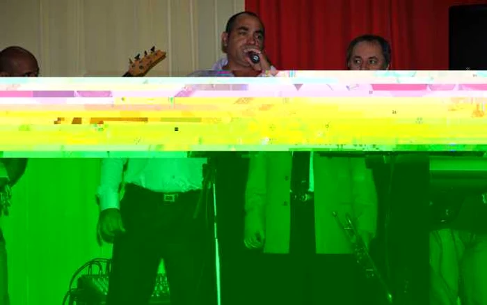 formaţia Între-bare 