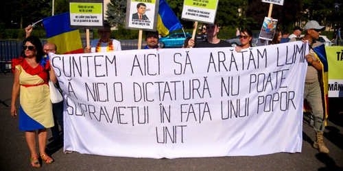Protest în piața Victoriei față de măsurile de austeritate FOTO Mediafax 