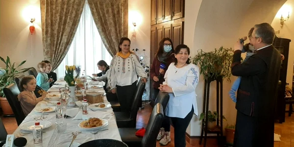 Ucraineni găzduiţi de un preot braşovean FOTO Ioan Buciumar