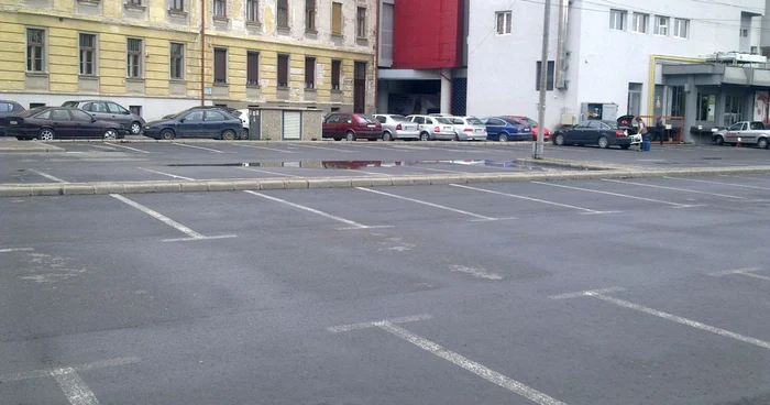 Parcarea din centrul Timişoarei pierdută de primărie în favoarea firmei Bega Turism