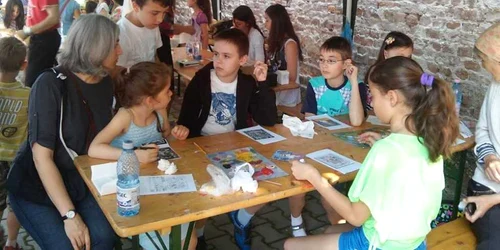 Tabără de creaţie