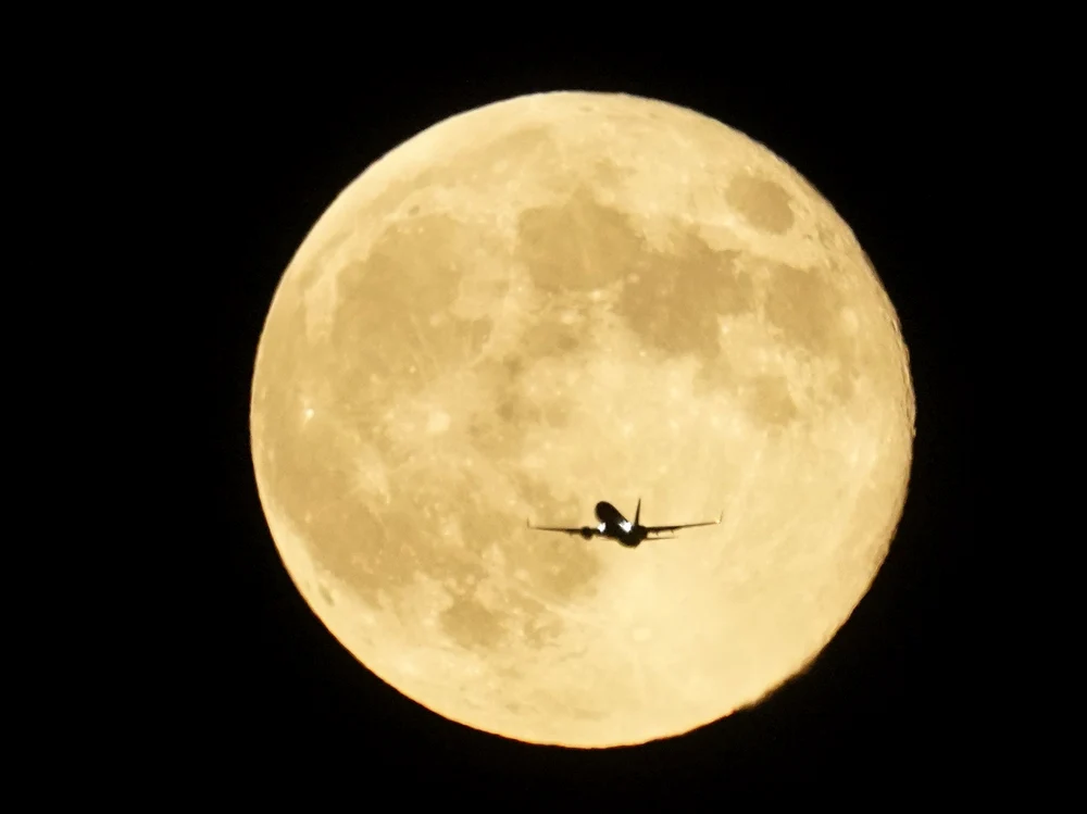 Imagine cu Superluna de pe 17 octombrie din Chicago, Statele Unite ale Americii/ foto: profimedia