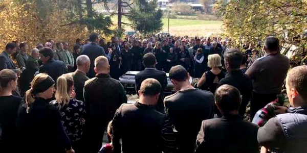 inmormantare liviu pop. foto facebook