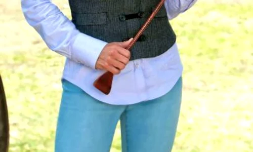 lucero en soy tu duena 409x611 jpeg