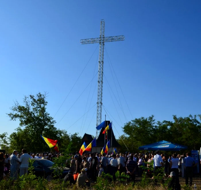 Crucea Mântuirii Neamului Românesc din Nisporeni Foto doxologia.ro