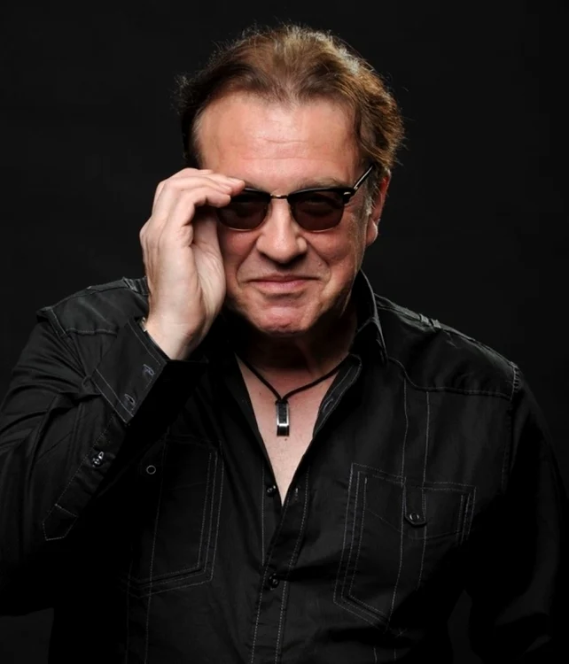 
    Gabriel Cotabiță va fi operat de urgenţă de către mediciKanal D  