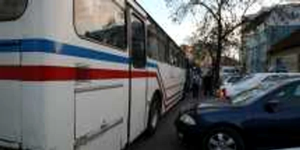 Poliţiştii au verificat autocarele sârbeşti