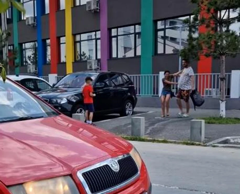 Femeia a fost agresată de față cu copilul FOTO: Captură video