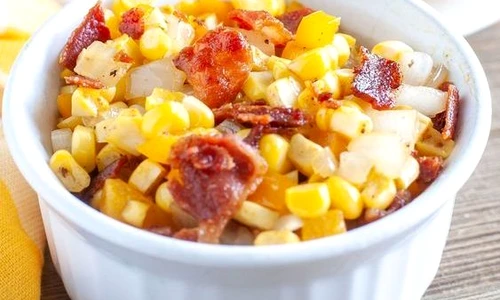 Reţetă de porumb cu bacon şi smântână jpeg