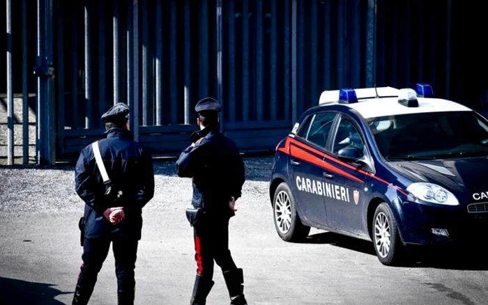 Crabinierii au reţinut un român care şi-a înjughiat soţia şi fiul. Foto arhivă