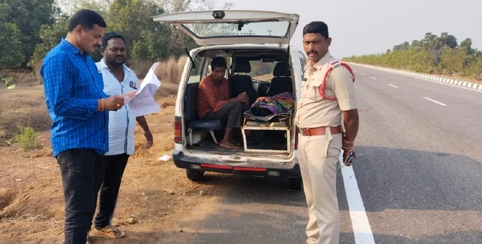Șoferul a refuzat să continue cursa    FOTO Instagram Andhra Pradesh Police 