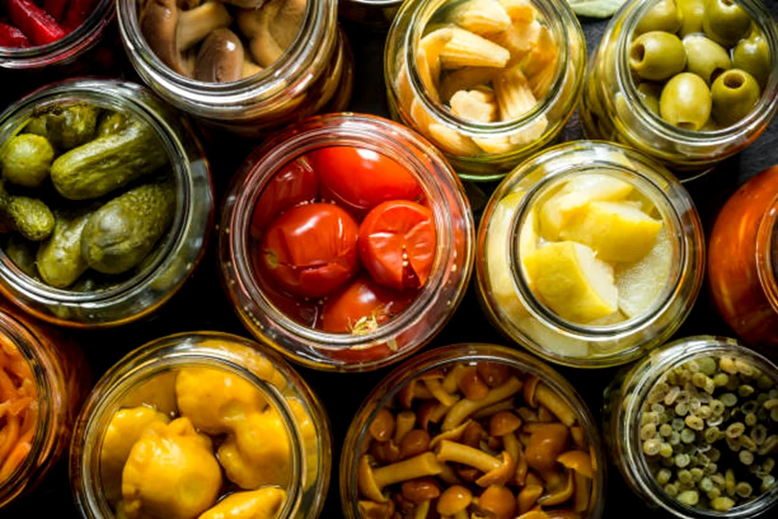 Fructele sunt la fel de delicioase și murate / foto: IStock