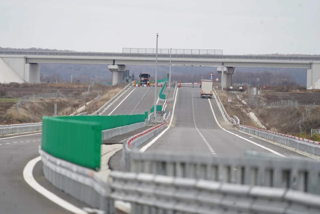 De vineri, 29 noiembrie 2024, se va circula pe 109 km din cei 121 km ai DEx 12 FOTO: FB/CNAIR