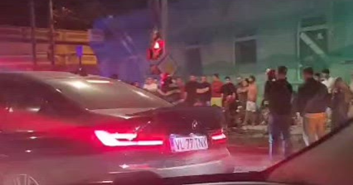 Accident dramatic în Constanța: două BMW-uri s-au ciocnit în intersecție, patru răniți. Accident dramatic în Constanța: două BMW-uri s-au ciocnit în intersecție, patru răniți.