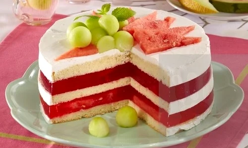 tort cu jeleu de pepene verde jpeg