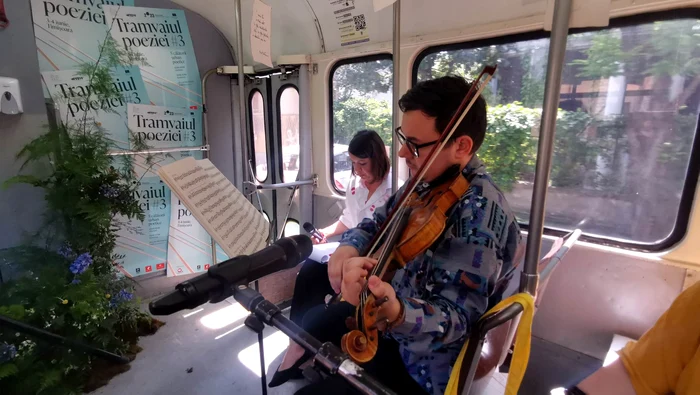 Tramvaiul Poeziei la Timișoara FOTO Ștefan Both