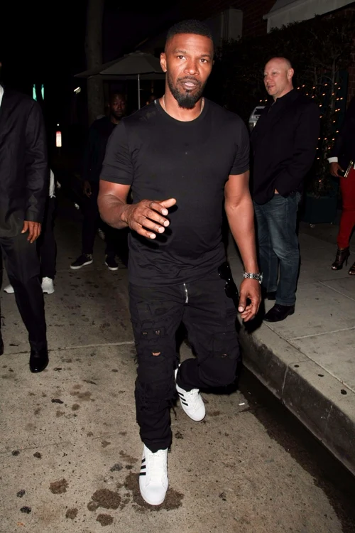 Jamie Foxx dines at Mr Chow with friends jpeg