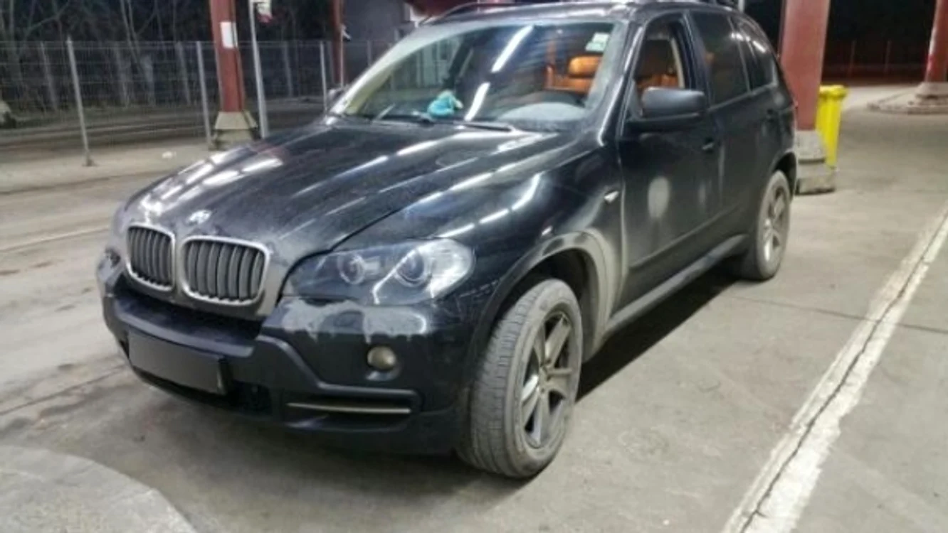 
    BMW X5, o maşină în valoare de câteva zeci de mii de euroFoto: Inspectoratul Judeţean al Poliţiei de Frontieră Galaţi  