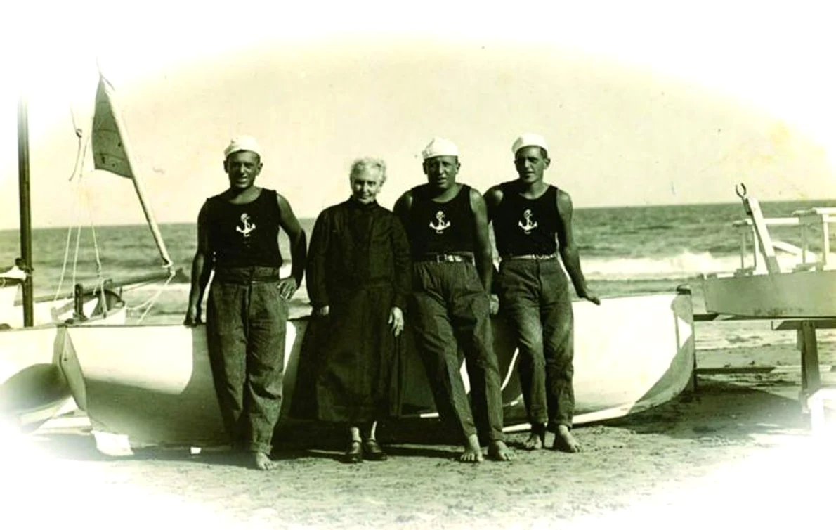 historia ro undefined jpeg