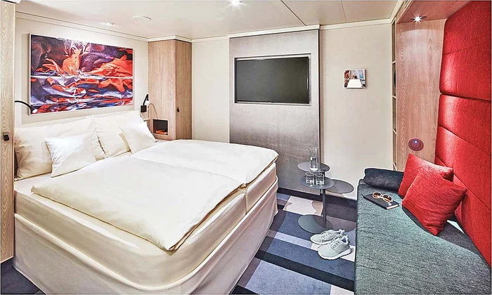 Camere spaioase,  cu mobil modern