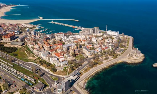 Poză splendidă: orașul și marea png
