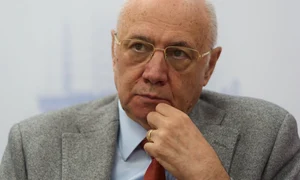 Dr  Irinel Popescu, foto Shutterstock jpg