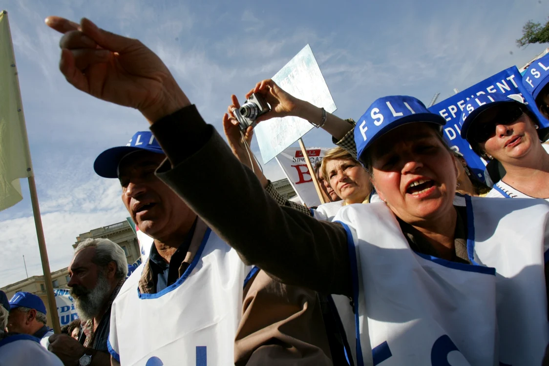 Profesorii care au fost la miting nu au avut ore în acea zi