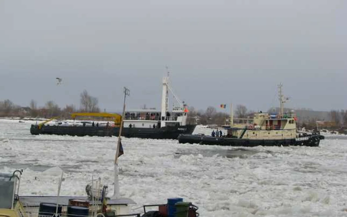 Gheaţă pe Dunăre în februarie 2017 FOTO C Crangan