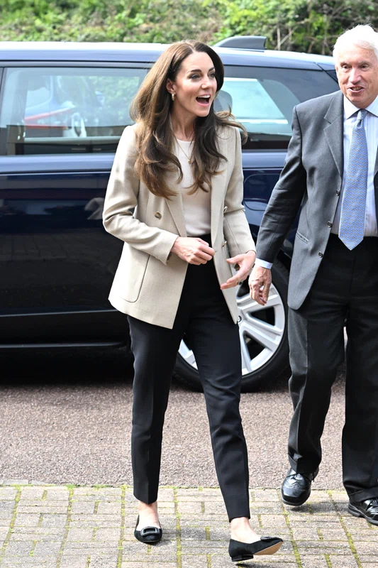 Kate Middleton a mers în vizită la organizație caritabilă
